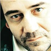 Insegno recitazione per cinema e teatro metodo Strasberg conseguito a New York inoltre Regia e scrittura per teatro e cinema